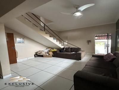Casa para Venda, em Patos de Minas, bairro Sorriso, 2 dormit�rios, 2 banheiros, 2 vagas