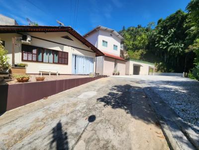 Casa para Venda, em Brusque, bairro Primeiro de Maio, 3 dormit�rios, 2 banheiros, 1 su�te, 3 vagas