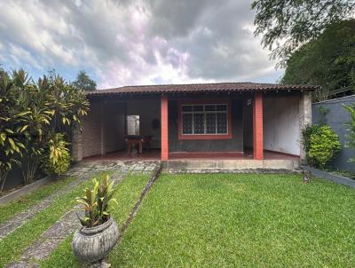 Casa em Condom�nio para Loca��o, em Guapimirim, bairro Iconha, 4 dormit�rios, 3 banheiros, 1 su�te, 2 vagas
