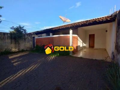 Casa para Venda, em Uberl�ndia, bairro Umuarama, 3 dormit�rios, 3 banheiros, 1 su�te, 2 vagas