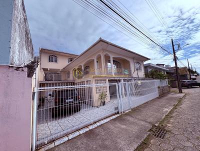 Casa para Venda, em Florian�polis, bairro Capoeiras, 6 dormit�rios, 5 banheiros, 3 su�tes, 4 vagas