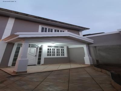 Casa / Sobrado para Venda, em Po�, bairro Jardim Medina, 3 dormit�rios, 1 banheiro, 1 su�te, 4 vagas