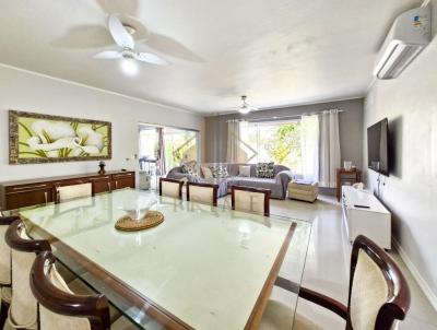 Casa para Venda, em Guaruj�, bairro Guaiuba, 5 dormit�rios, 5 banheiros, 2 su�tes, 3 vagas