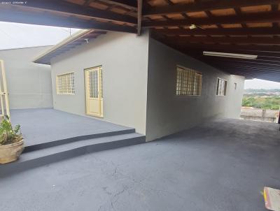 Casa para Venda, em Mococa, bairro Vila Naufel, 3 dormit�rios, 1 banheiro, 1 su�te, 3 vagas