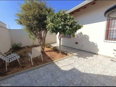 Casa para Venda, em Holambra, bairro Jardim das Tulipas, 2 dormit�rios, 3 banheiros, 1 su�te, 2 vagas