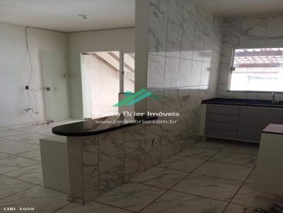 Casa para Venda, em Governador Valadares, bairro Cidade Jardim, 2 dormit�rios, 2 banheiros, 1 vaga
