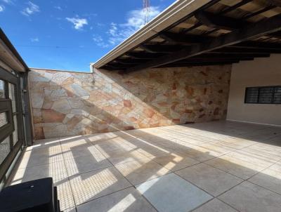 Casa para Venda, em Araguari, bairro Belchior de godoy, 3 dormit�rios, 1 banheiro, 1 su�te, 1 vaga