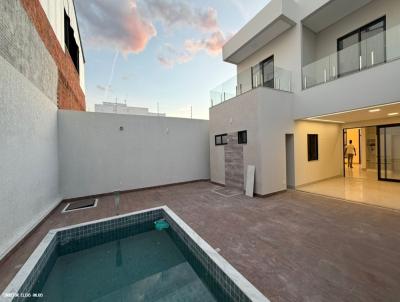 Casa para Loca��o, em Guanambi, bairro Ipanema, 4 dormit�rios, 4 banheiros, 3 su�tes, 2 vagas