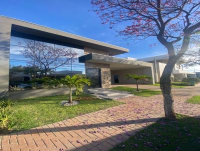 Casa em Condom�nio para Venda, em Maring�, bairro Parque Industrial, 3 dormit�rios, 4 banheiros, 3 su�tes, 4 vagas