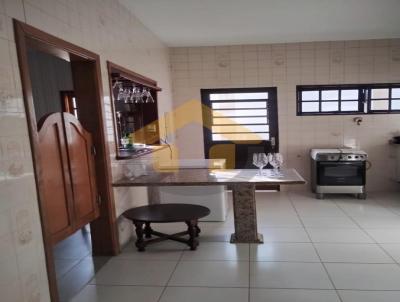 Casa para Venda, em Guaratinguet�, bairro Belveder Clube dos 500, 4 dormit�rios, 1 banheiro, 3 su�tes, 4 vagas
