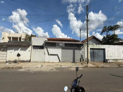 Casa para Venda, em Aparecida de Goi�nia, bairro Jardim Tiradentes, 4 dormit�rios, 2 su�tes