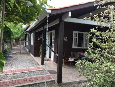 Casa para Venda, em Florian�polis, bairro Canasvieiras, 2 dormit�rios, 1 banheiro, 1 vaga