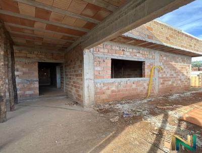 Casa para Venda, em Patos de Minas, bairro Nossa Senhora de F�tima, 3 dormit�rios, 1 banheiro, 1 su�te, 1 vaga