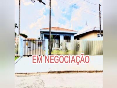 Casa para Venda, em Curitiba, bairro Pinheirinho, 3 dormit�rios, 1 banheiro, 4 vagas