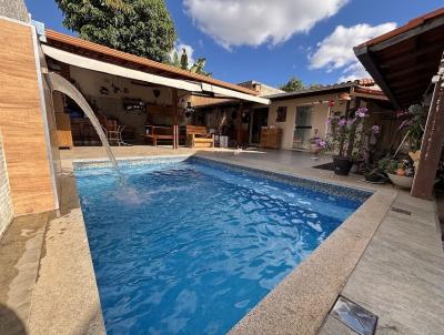 Casa para Venda, em Belo Horizonte, bairro Santa Terezinha, 3 dormit�rios, 2 banheiros, 1 su�te, 1 vaga