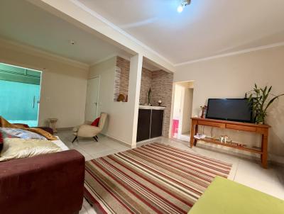 Casa para Venda, em Presidente Prudente, bairro Vila Santa Tereza, 2 dormit�rios, 2 banheiros, 1 su�te, 2 vagas