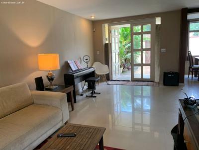 Casa Alto Padr�o para Venda, em Niter�i, bairro Itacoatiara, 3 dormit�rios, 2 banheiros, 1 su�te, 3 vagas