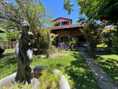 Casa para Venda, em Niter�i, bairro Piratininga, 5 dormit�rios, 2 banheiros, 2 su�tes, 2 vagas