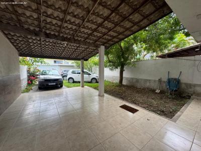 Casas 3 e 4 Quartos para Venda, em Niter�i, bairro Itaipu, 4 dormit�rios, 3 banheiros, 1 su�te, 4 vagas