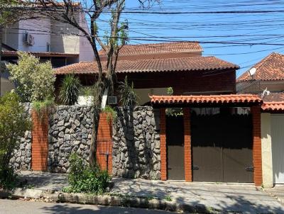 Casas 3 e 4 Quartos para Venda, em Niter�i, bairro P� PEQUENO, 4 dormit�rios, 4 su�tes, 2 vagas