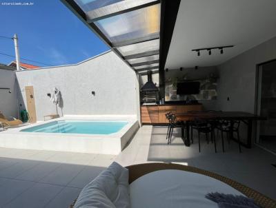 Casas 3 e 4 Quartos para Venda, em Niter�i, bairro Piratininga, 4 dormit�rios, 2 banheiros, 2 su�tes, 2 vagas