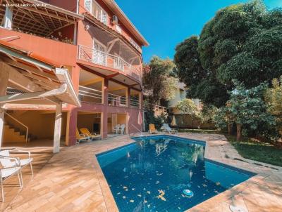 Casas 3 e 4 Quartos para Venda, em Niter�i, bairro Piratininga, 4 dormit�rios, 4 banheiros, 2 su�tes, 5 vagas