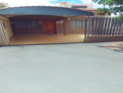 Casa para Venda, em Campo Mour�o, bairro Jardim Paulista, 2 dormit�rios, 1 banheiro, 1 vaga