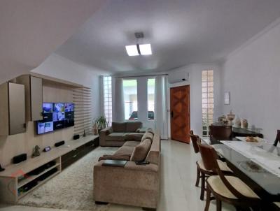 Sobrado para Venda, em Mogi das Cruzes, bairro Parque Santana, 3 dormit�rios, 2 banheiros, 1 su�te, 2 vagas