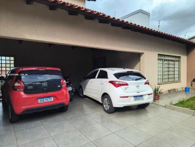Casa para Venda, em Londrina, bairro Jardim Universit�rio, 2 dormit�rios, 2 banheiros, 1 su�te, 3 vagas