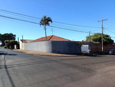 Casa para Venda, em Araraquara, bairro Jardim das Esta��es (Vila Xavier), 4 dormit�rios, 1 banheiro, 1 su�te, 1 vaga