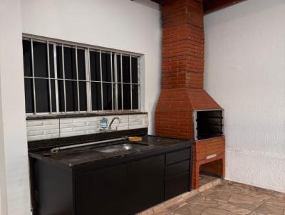 Casa para Venda, em Uberl�ndia, bairro Bom Jesus, 3 dormit�rios, 2 banheiros, 1 su�te, 2 vagas