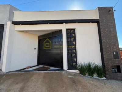Casa para Venda, em Alfenas, bairro Resid�ncial Julio Alves II, 2 dormit�rios, 1 banheiro, 1 su�te, 1 vaga