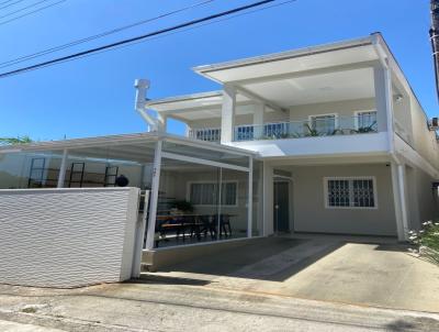Sobrado para Venda, em , bairro , 3 dormit�rios, 1 banheiro, 2 su�tes, 1 vaga