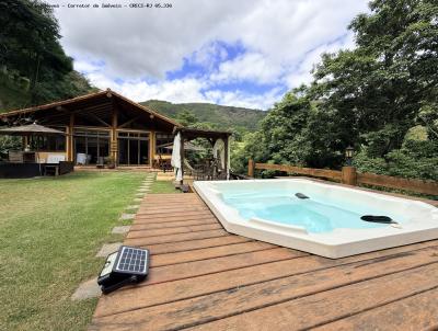 Casa para Loca��o, em Petr�polis, bairro Pedro do Rio, 3 dormit�rios, 2 banheiros, 1 su�te, 3 vagas