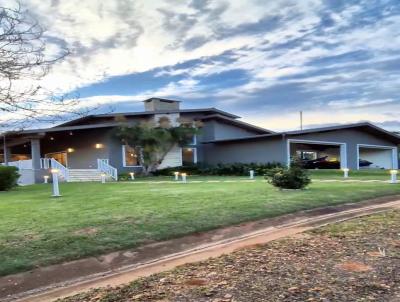 Casas 3 e 4 Quartos para Venda, em Paranapanema, bairro Riviera de SAnta Cristina XIII, 4 dormit�rios, 5 banheiros, 4 su�tes, 4 vagas