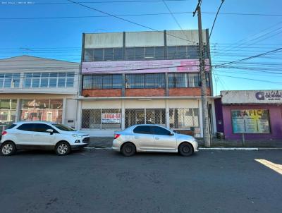 Pr�dio para Loca��o, em Tr�s Coroas, bairro Centro, 4 banheiros