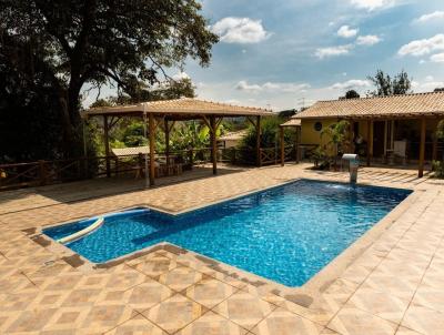 Casa para Venda, em Betim, bairro Vian�polis, 5 dormit�rios, 5 banheiros, 4 su�tes, 10 vagas