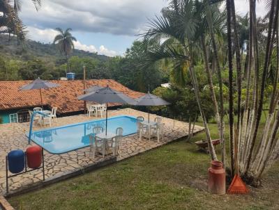 Casa para Venda, em Betim, bairro Bandeirinhas, 5 dormit�rios, 3 banheiros, 1 su�te, 10 vagas