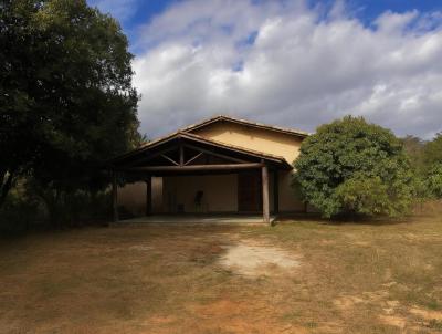 Casa para Venda, em Betim, bairro Brodoski, 3 dormit�rios, 3 banheiros, 2 su�tes, 6 vagas