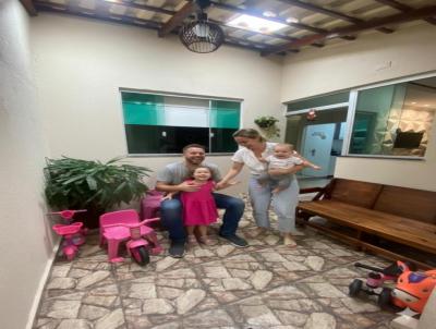 Casa para Venda, em Betim, bairro Itacolomi, 2 dormit�rios, 1 banheiro, 1 vaga