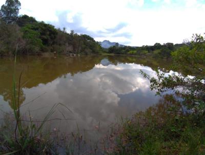 Casa para Venda, em Igarap�, bairro Zona Rural, 3 dormit�rios, 4 banheiros, 2 su�tes, 10 vagas