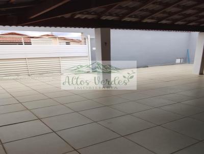 Casa para Venda, em Pinhalzinho, bairro , 2 dormit�rios, 1 banheiro, 4 vagas