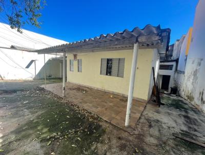 Casa para Venda, em Presidente Prudente, bairro Vila Santa Helena, 3 dormit�rios, 2 banheiros, 3 vagas