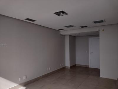 Comercial para Loca��o, em Salvador, bairro Caminho das �rvores, 1 banheiro, 1 vaga