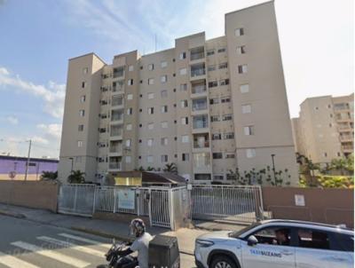 Apartamento para Venda, em Suzano, bairro Conjunto Residencial Ira�, 3 dormit�rios, 1 banheiro, 1 su�te, 1 vaga