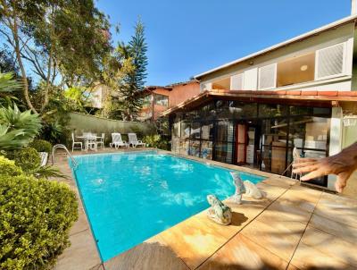 Casa para Venda, em Teres�polis, bairro Jardim Cascata, 3 dormit�rios, 3 banheiros, 1 su�te, 1 vaga