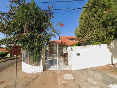 Casa para Venda, em Londrina, bairro Milton Gavetti, 3 dormit�rios, 3 banheiros, 1 su�te, 5 vagas