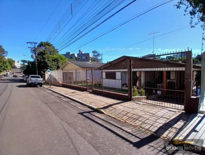 Casa para Venda, em Carazinho, bairro Centro, 4 dormit�rios, 1 banheiro, 1 vaga