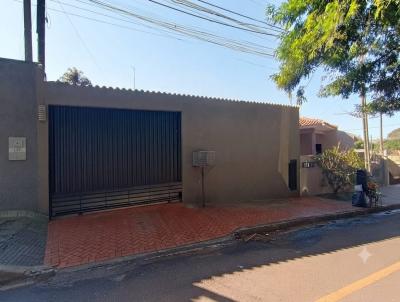 Casa para Venda, em Campo Mour�o, bairro Vila Teixeira, 3 dormit�rios, 2 su�tes