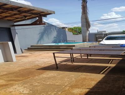 Casa para Loca��o, em Campo Grande, bairro Jardim S�o Conrado, 3 dormit�rios, 2 banheiros, 3 vagas